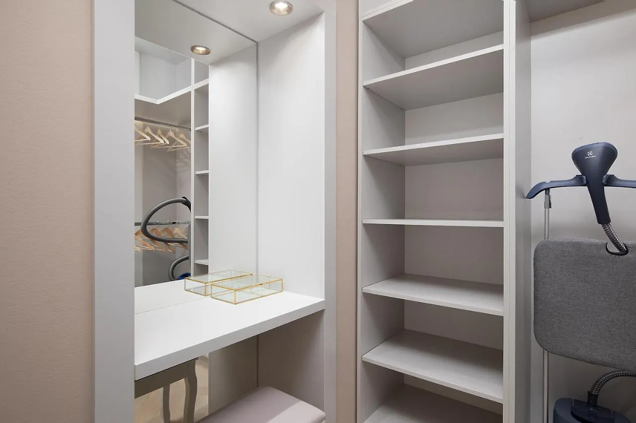 Via Flavia Luxury Accommodation With Free Private Parking Pula Apartment