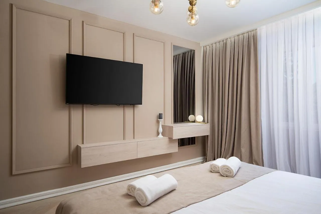 Apartment Via Flavia Luxury Accommodation With Free Private Parking Pula