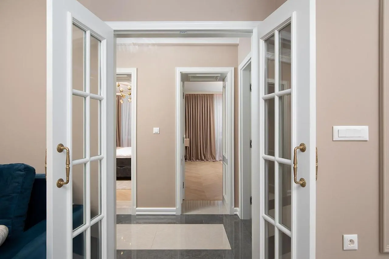 Via Flavia Luxury Accommodation With Free Private Parking Pula Apartment